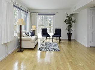 19 Fifer Ln, Lexington, MA 02420
