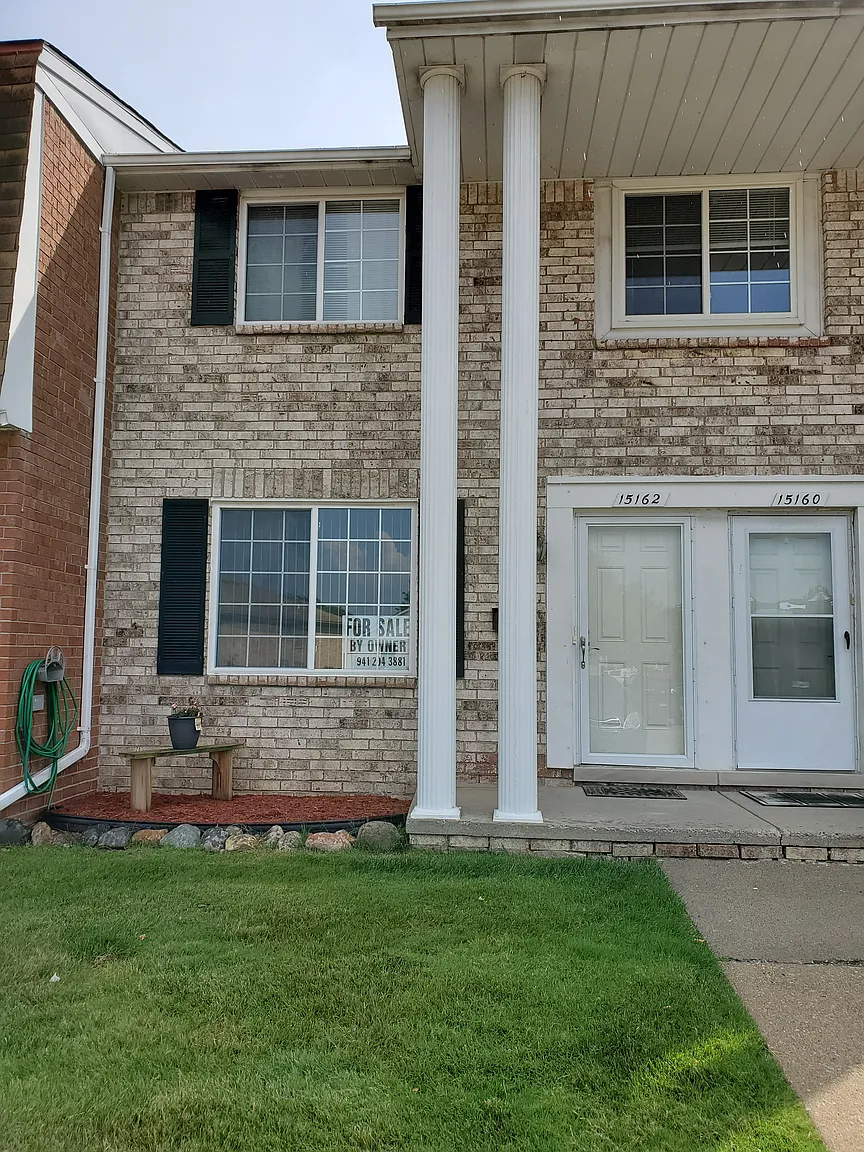 15162 Granada Plz photo 1