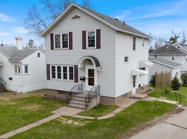 520 N 15th St, Virginia, MN 55792