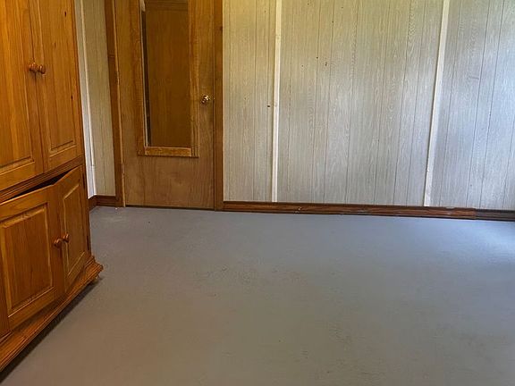2nd image of 1123 Kent Ave A And #B