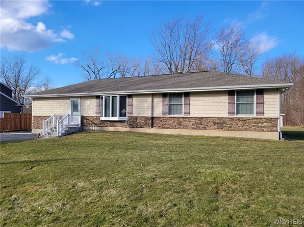 530 Casey Rd, East Amherst, NY 14051
