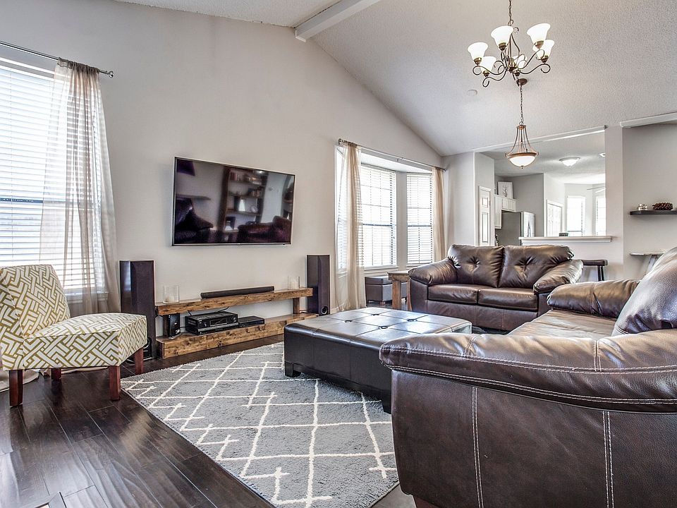 1st image of 2705 Collins Blvd