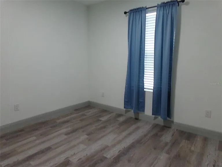 2262 Fernwood St #B — Photo 9