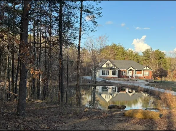 926 Monteagle Falls Rd, Monteagle, TN 37356