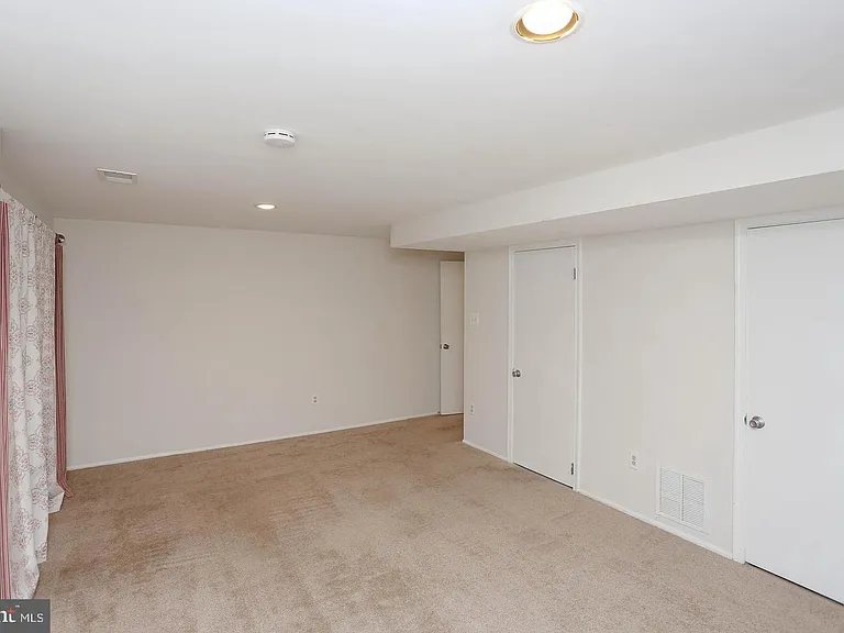 4710 Leyden Way — Photo 18