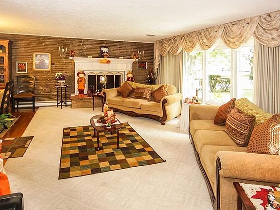 4th image of 7012 Melanie Ln