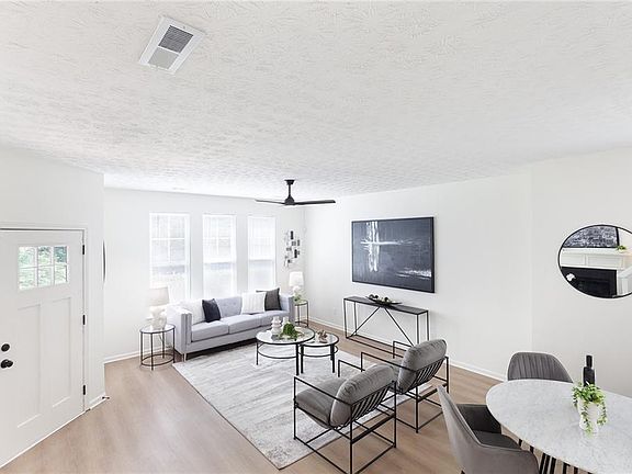 4th image of 4565 Parkway Cir