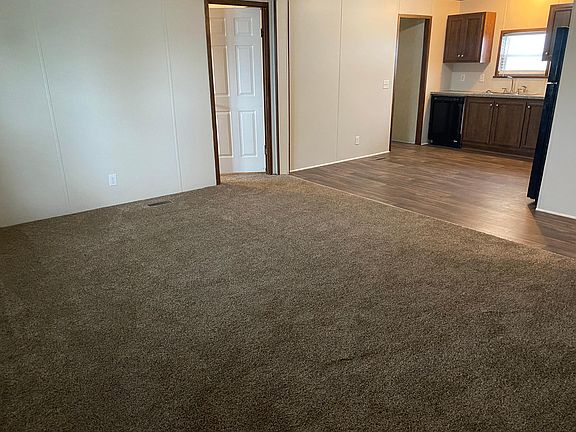 4th image of 59452 Hardy Ct