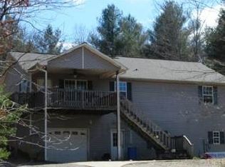 142 Peanut Ln, Blairsville, GA 30512