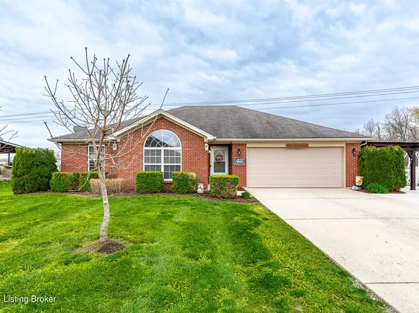 12307 Pinta Pl, Sellersburg, IN 47172