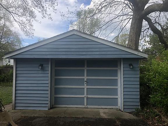 4th image of 5007 Red Oak Ln