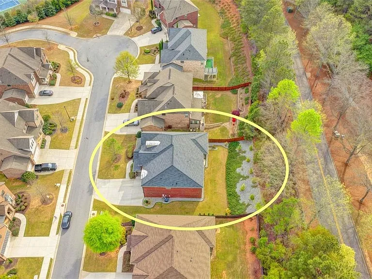 2540 Maple Ridge Ln — Photo 65
