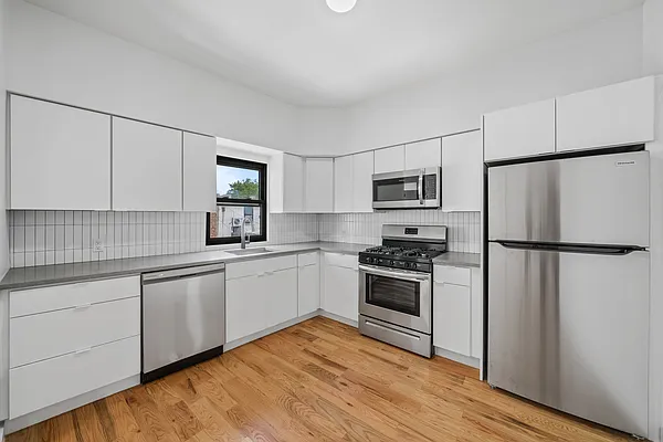 Rented by Nooklyn NYC LLC | media 1