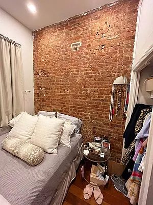 Rented by Point NYC | media 9