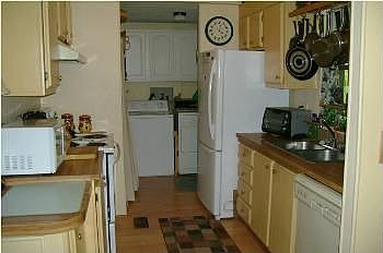 5th image of 21640 NW 7th Ct
