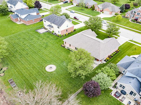 3rd image of 2971 Parkwood Dr