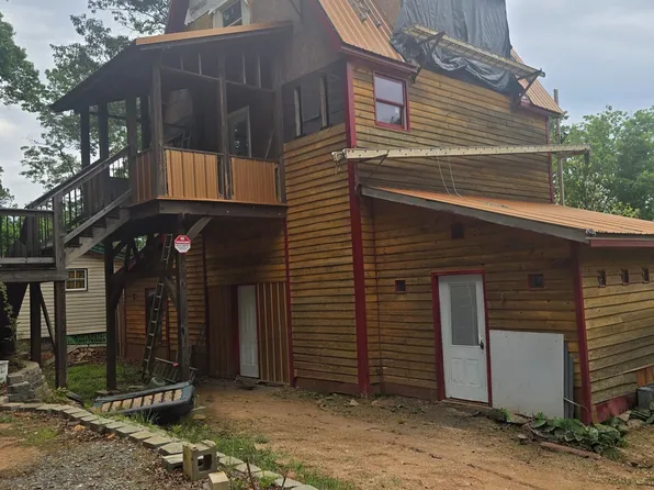 852 Martin Dr, Cleveland, GA 30528