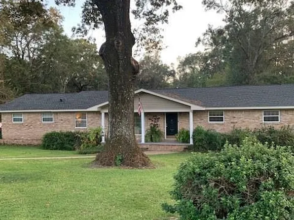 238 Autumn Dr, Saraland, AL 36571