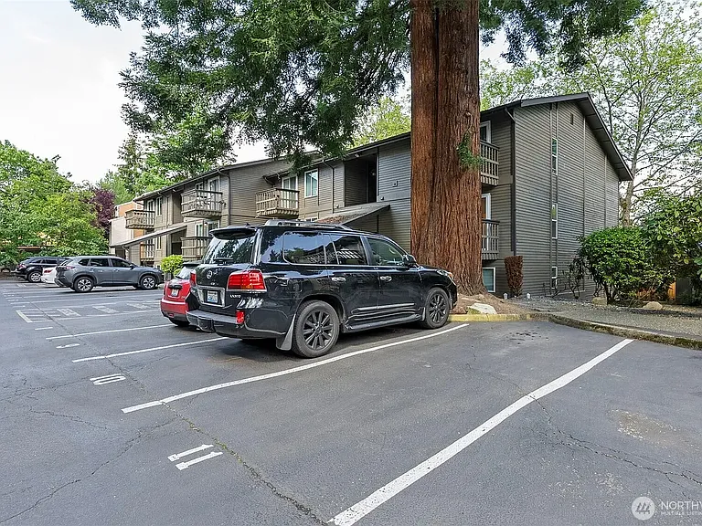 14630 NE 35th St #204 — Photo 4