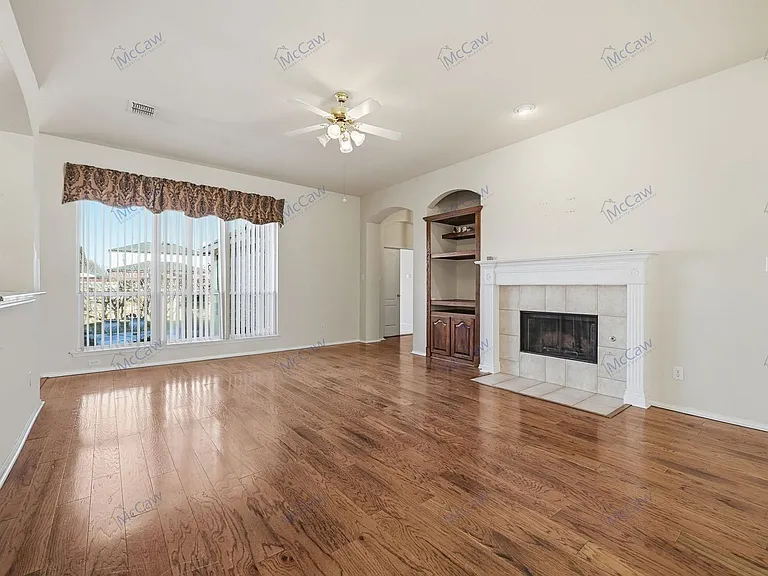 2229 White Rock Ln — Photo 5