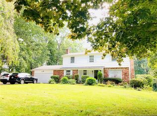 59 Sherwood Ln, Norwich, CT 06360