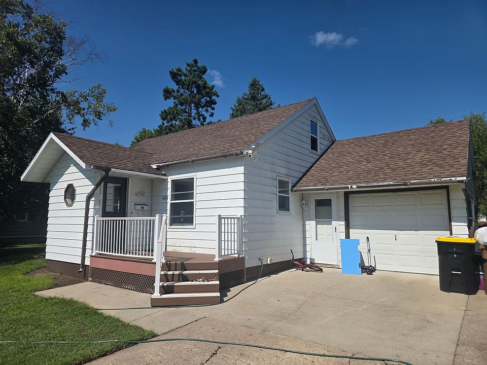 1st image of 434 5th St SW