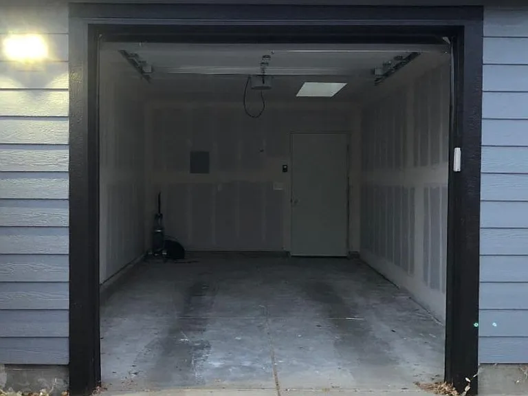 3336 1/2 Franklin St — Photo 12