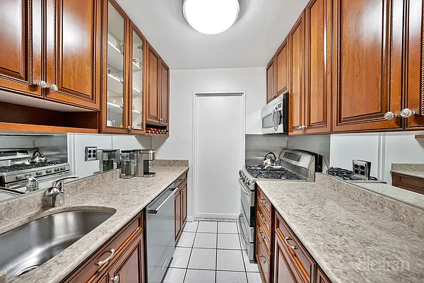 Rented by Elegran | media 6