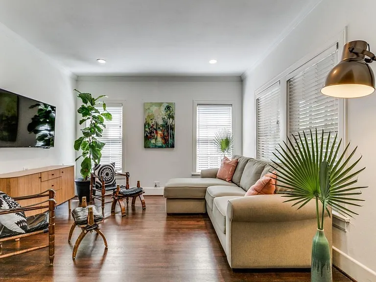 6313 Belmont Ave — Photo 5