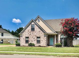 9256 S Fairmont Cir, Collierville, TN 38017
