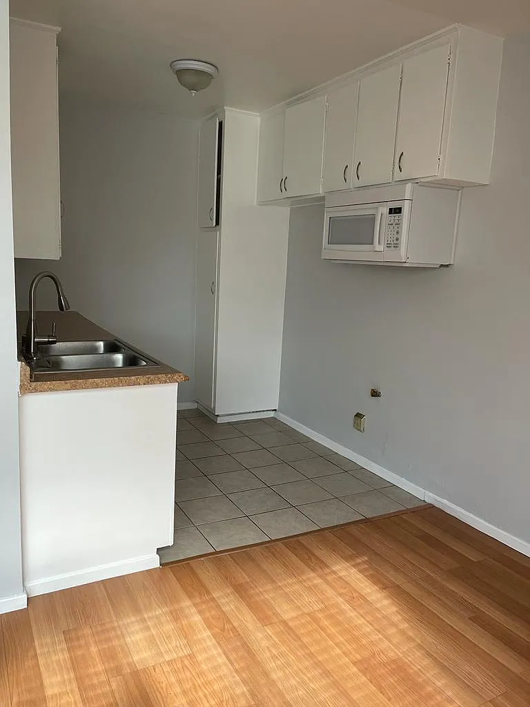 2 bed, 1400 sqft, $2,399 — Photo 1