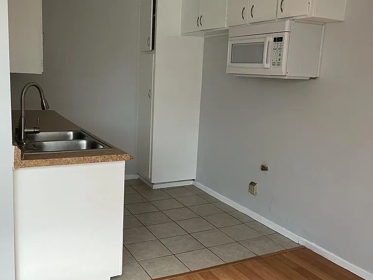 117 S Hoover St #1 — Photo 1