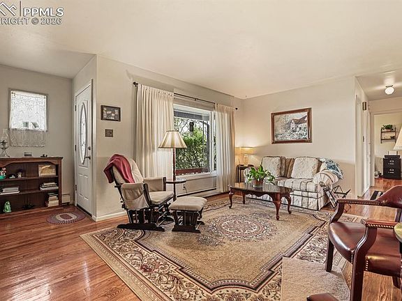 4th image of 145 Rose Dr