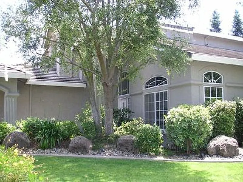 18 W Ramblewood Way photo 1