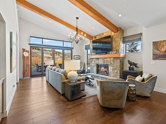 3rd image of 247 Shores Lane