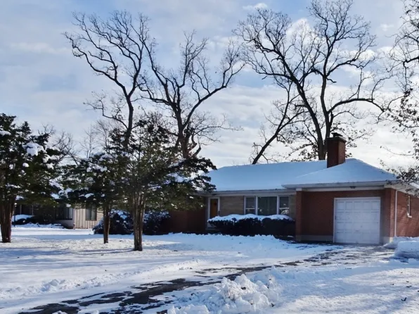 12 Yorkshire Woods, Oak Brook, IL 60523