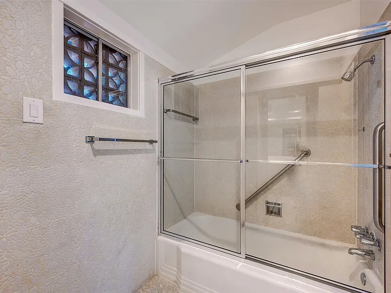 15 Saddlebrook Ln — Photo 34