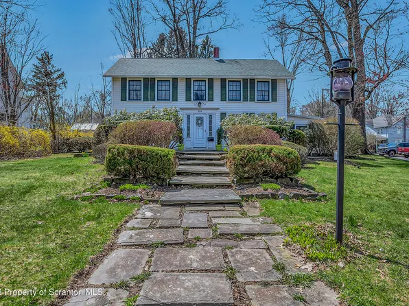 324 Cedar St, Montrose, PA 18801