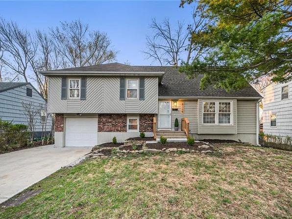 8119 E 133rd Ter, Grandview, MO 64030