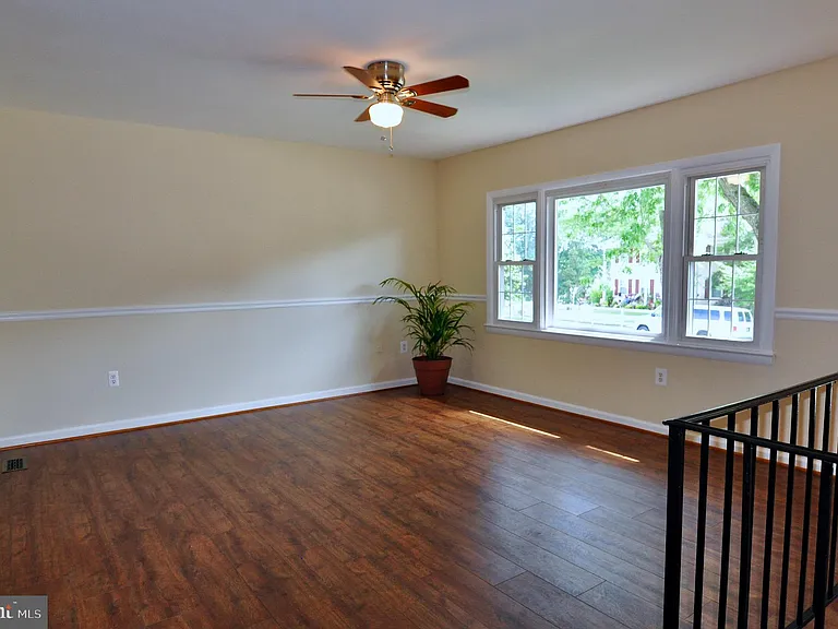 13831 Delaney Rd — Photo 33