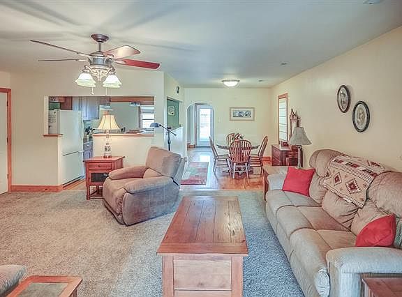 5th image of 470 Leslie Ave