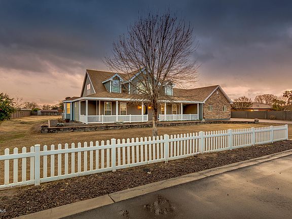 3rd image of 17933 E Avenida Del Valle Dr