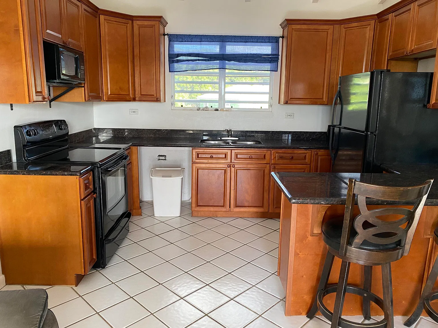 2 bed, $2,000 — Photo 3