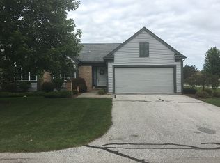 5665 Cortland Cir, Bay City, MI