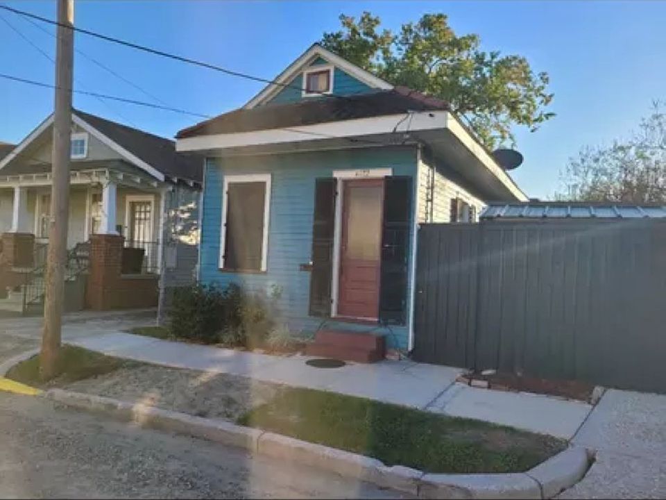 1st image of 4173 Toulouse St