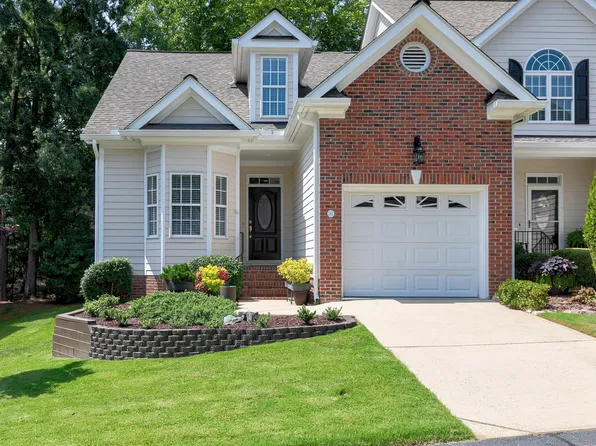 261 Harbor Creek Dr, Cary, NC 27511