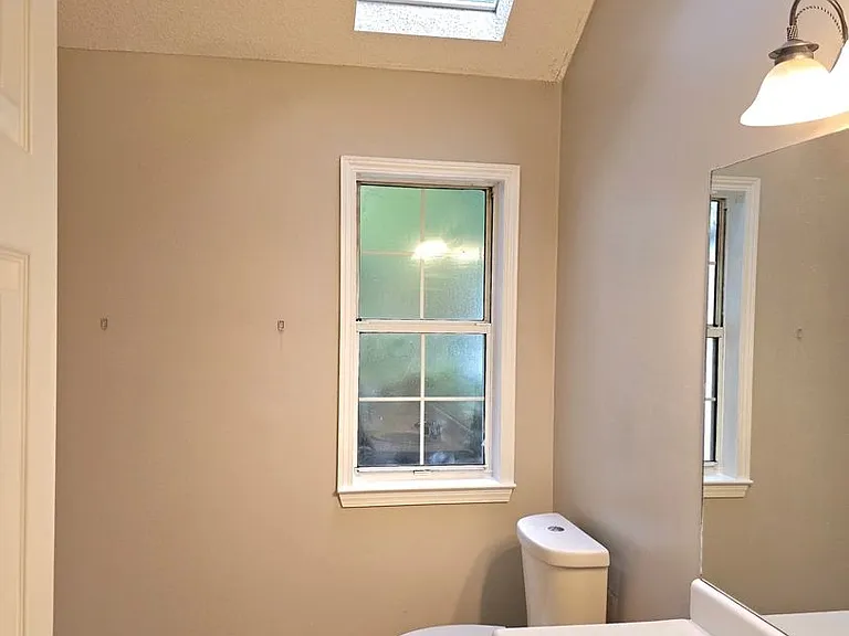 152 S Fairfield Dr — Photo 17