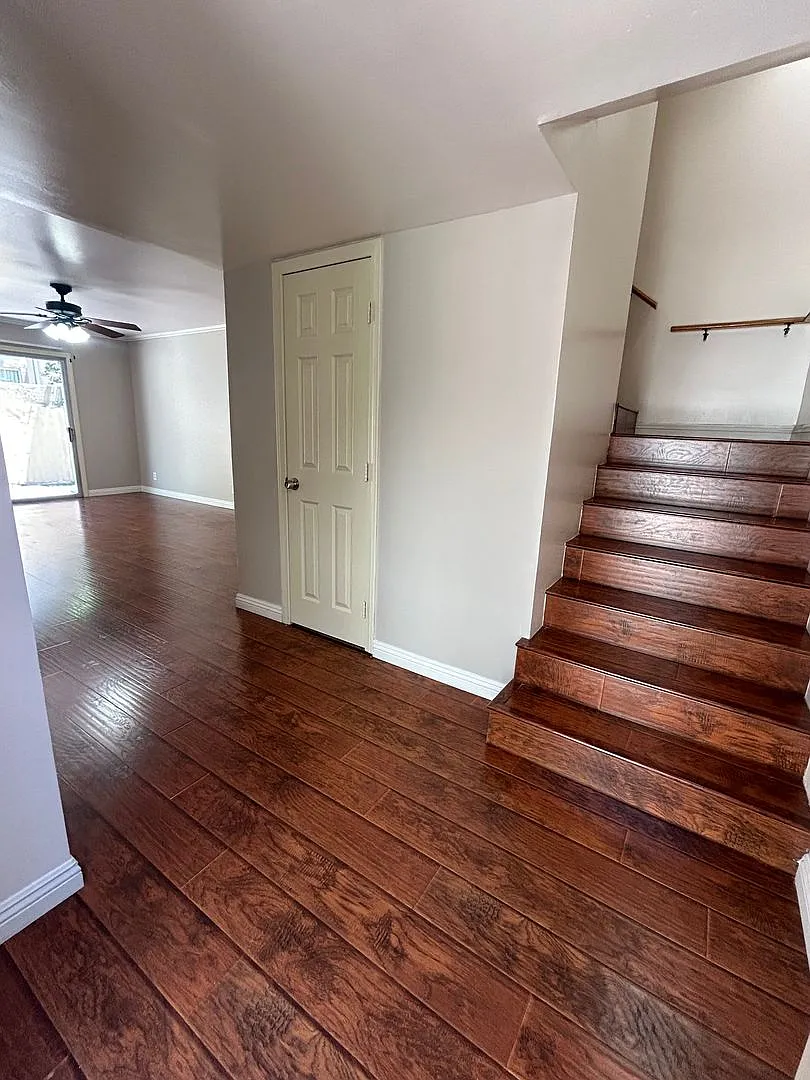 Spacious 2-bedroom with bonus room townhome in most desirable area in City of Arcadia. Award winn... — Photo 2