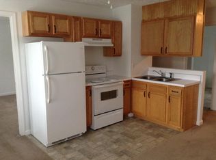 125 Edgewater Dr, Cedar Bluff, VA 24609