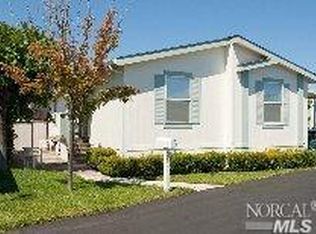 261 Pear Ln, Santa Rosa, CA 95407